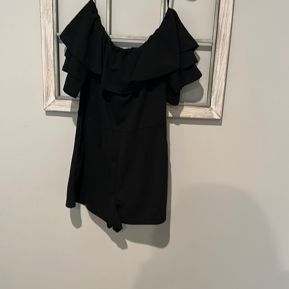 Boutique romper, size l, brand she + sky
